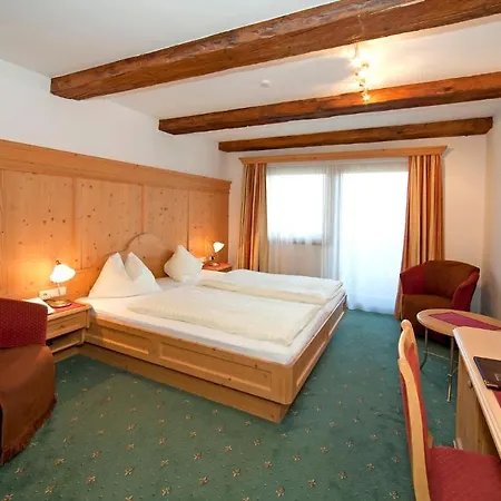 Hubertus Mit Erlebnislandgasthof Reitherwirt Szálloda Kitzbühel