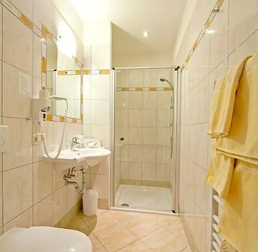 Hubertus Mit Erlebnislandgasthof Reitherwirt 3* キッツビュール