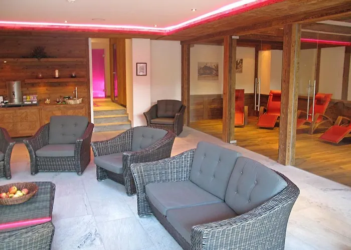 ホテル Hubertus Mit Erlebnislandgasthof Reitherwirt キッツビュール