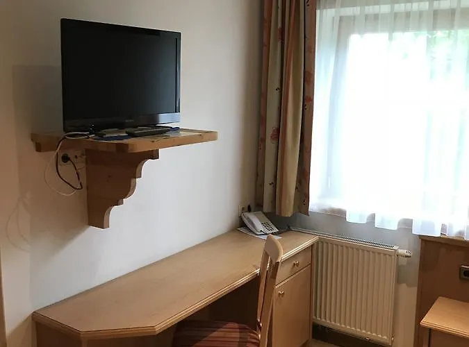 Hubertus Mit Erlebnislandgasthof Reitherwirt ホテル 3*