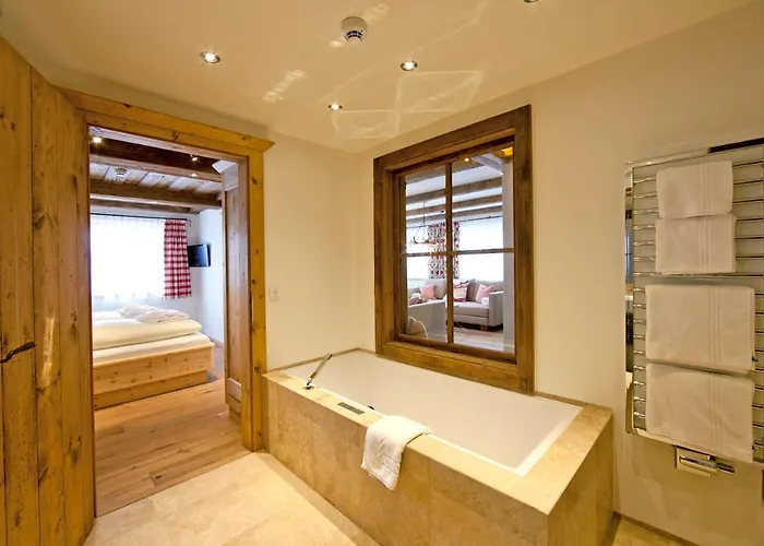 Hubertus Mit Erlebnislandgasthof Reitherwirt ホテル 3*